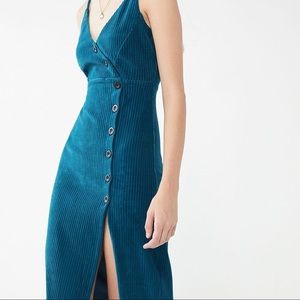 UO Cassie Ribbed Velvet Button-front Dress